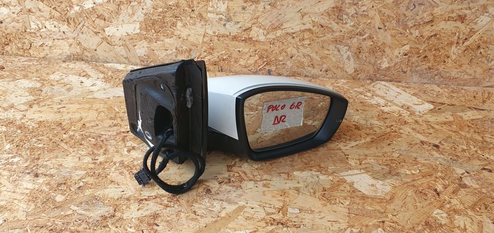 Oglinda dreapta Volkswagen Polo 6R originală electrică,  cu urme de uzură cod 6C1857502C