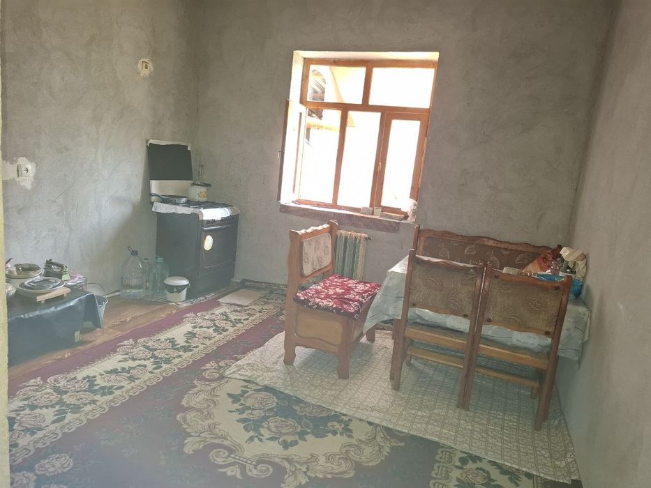 Srochna uchastka sotiladi