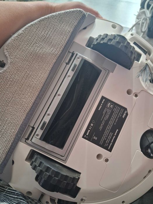 Redkey R11 прахосмукачка робот