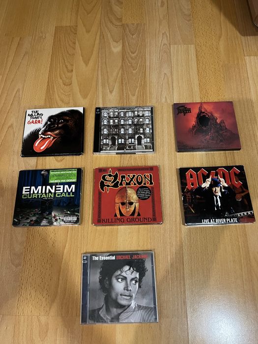 Оригинални CD дискове с музика