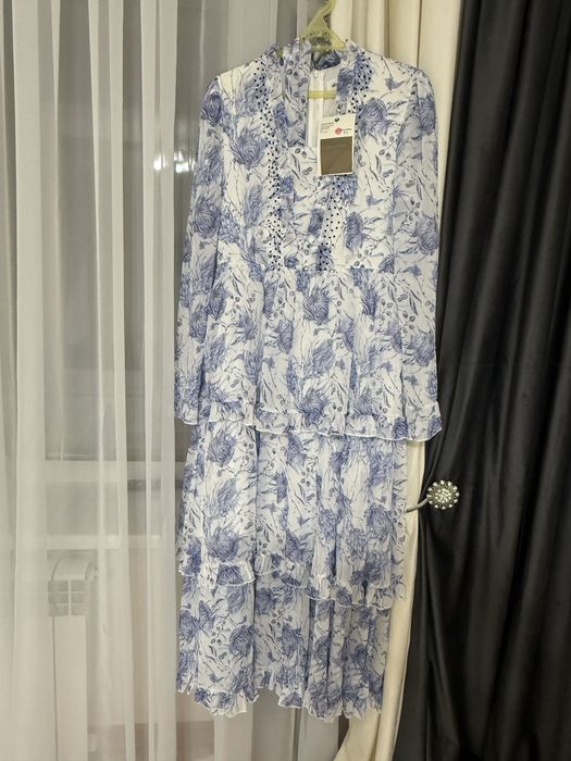 Продам платье новый