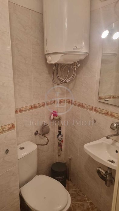 Продава се Едностаен апартамент в Пловдив, Кършияка - 40 кв.м за 2475 €/кв.м - Снимка #5