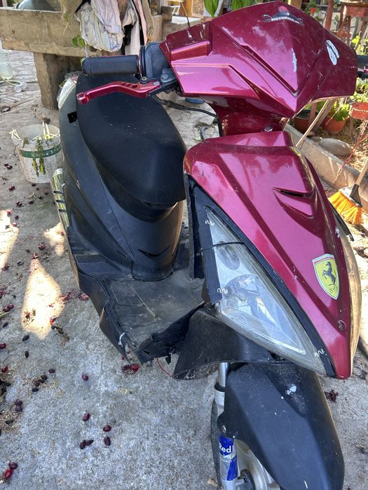 Скутер 50cc 4 тактов на части