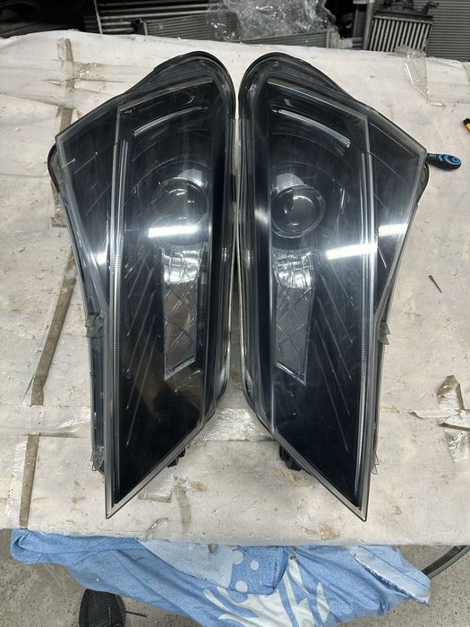 Faruri stânga dreapta skoda superb 3.v.3v1941015.a.3v1941016.a.