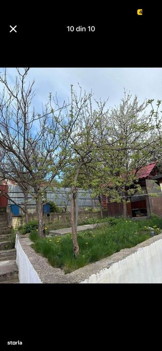 Casa cu 5 camere, curte mare, acces asfaltat