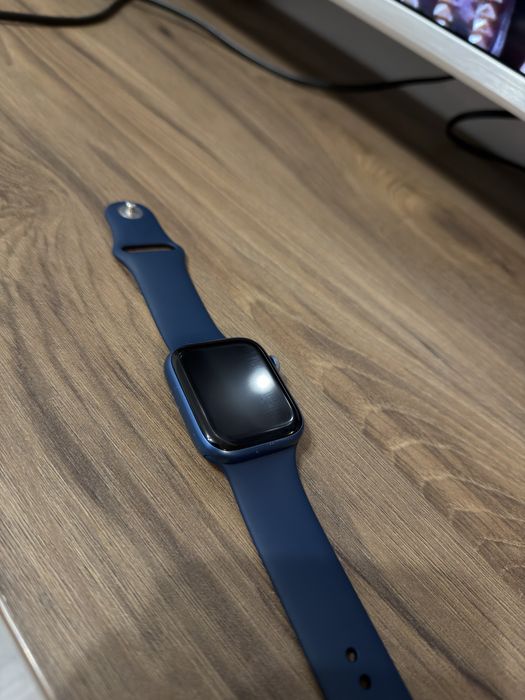 Apple Watch Series 7 2021, Blue Alu Abyss 45mm,