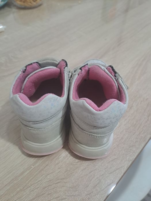 Обувь для девочки