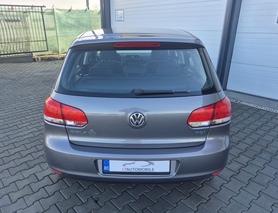 Volkswagen Golf VI