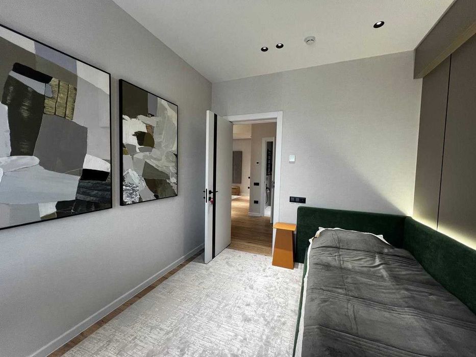 Аренда!!  3х ком 110м2 ЖК Акай сити ор-р Дархан !