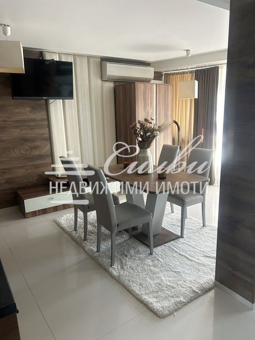 Продава се Тристаен апартамент в Шумен, Център - 125 кв.м за 725 €/кв.м - Снимка #1
