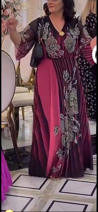 Платья краствые из турции