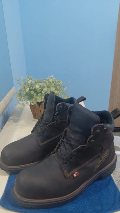 Продам зимние, рабочие ботинки