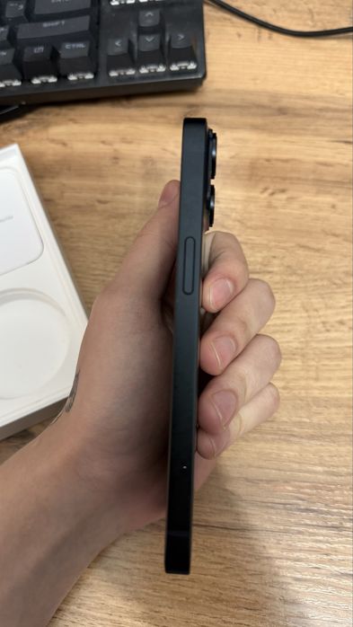 Продам iPhone 14, 128 гб, 89%