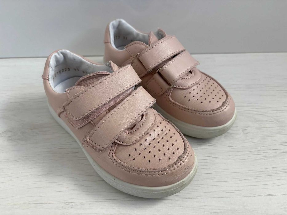 Детски кожени обувки за момиче в размери 26, 27 и 28