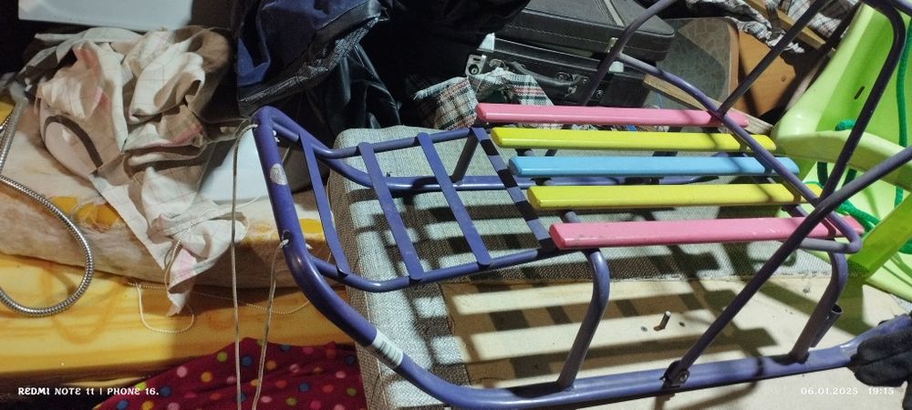 Продам детские сани.