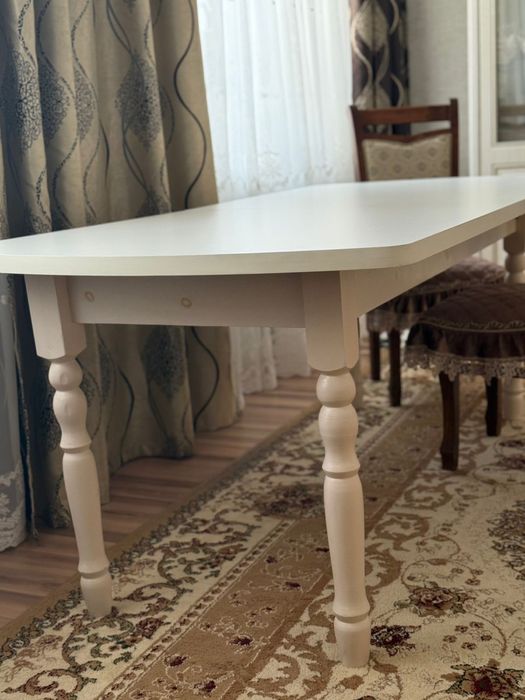 продам стол ширина 90см, длина 2м