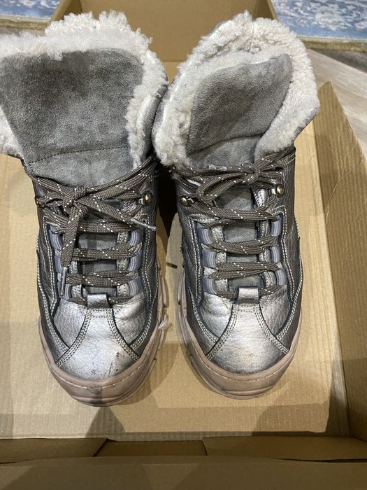 Продам зимние ботинки Италия