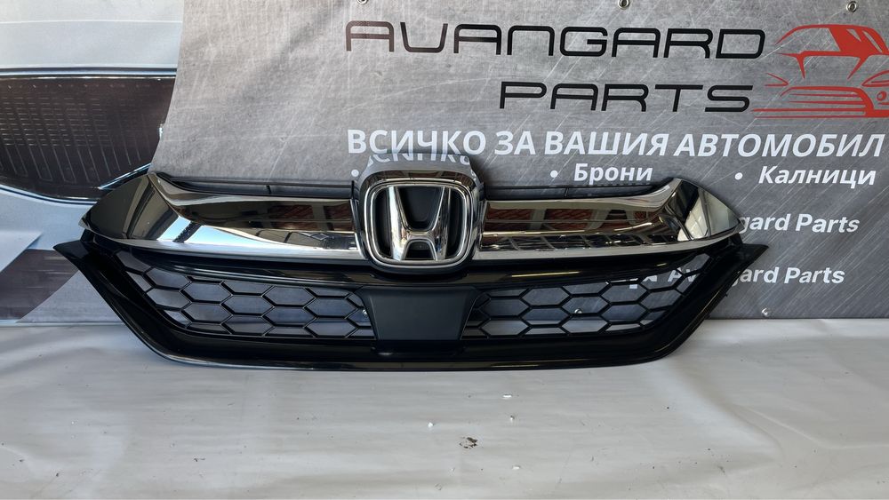 3 броя предна решетка Honda CR-V 2019-