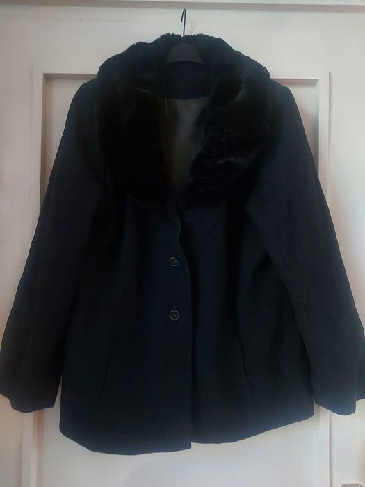 Черно дамско сако