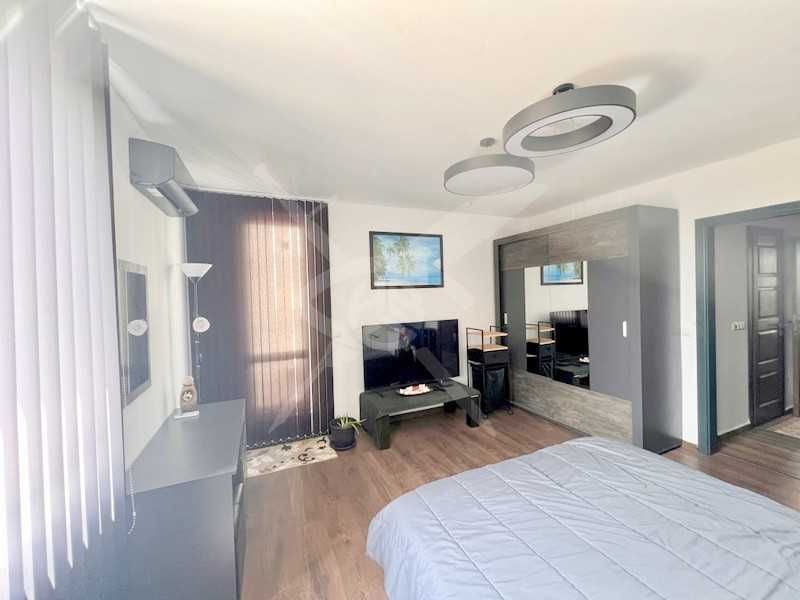 Продава се Двустаен апартамент в Бургас, Изгрев - 90 кв.м за 1556 €/кв.м - Снимка #7