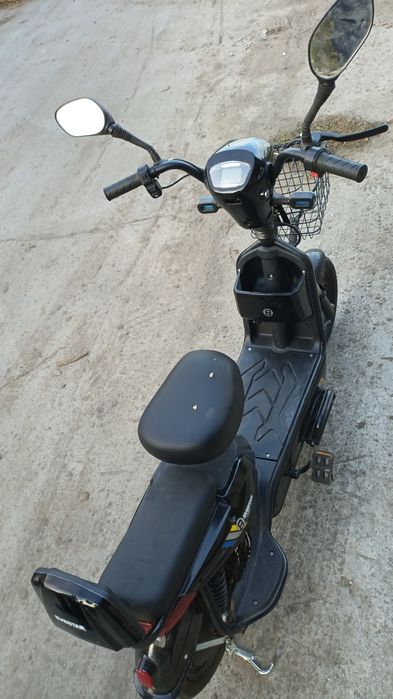 Продам электросамокат