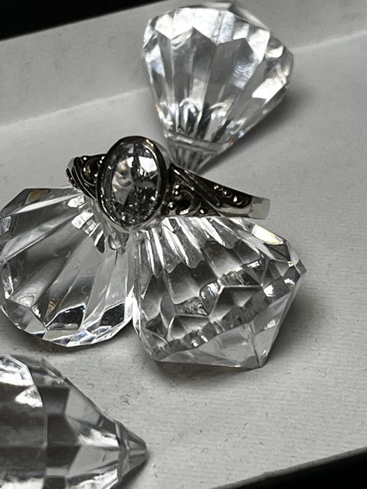 Пръстен от сребро 925 със светло син топаз