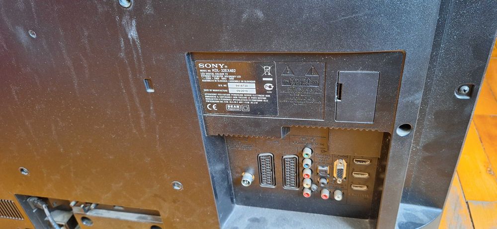 Продавам телевизор SONY BRAVIA, модел KDL-32EX402