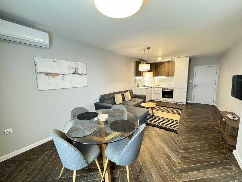 Дава се под наем Двустаен апартамент в Бургас, Славейков - 65 кв.м за 612 € - Снимка #1