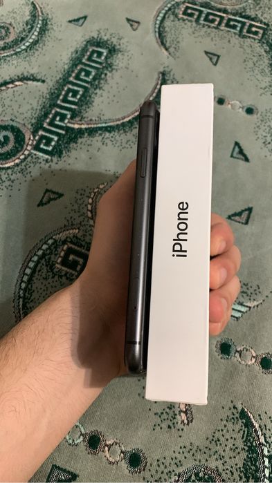 Продам айфон 11 iphone 11
