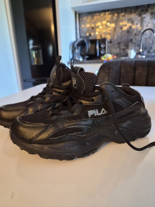Adidași sport Fila, negri, model chunky