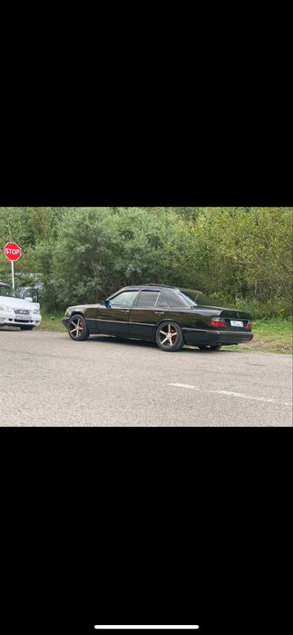 Продам мерседес 124