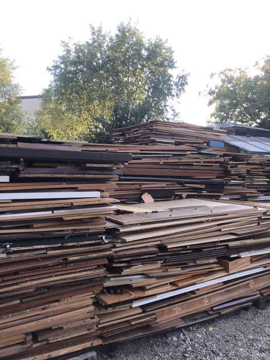 Deșeuri Mobila/ lemne foc