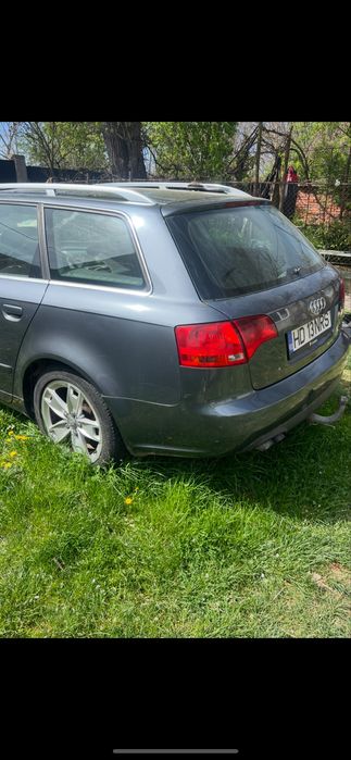 Vand audi a4 b7 avariat