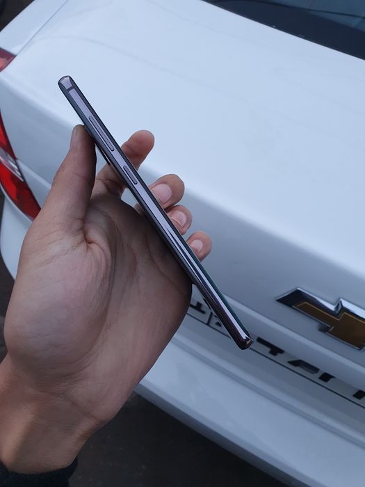 Samsung Galaxy S10 PLUS DUOS. OzU 8/128 GB. Garantya bor. Halol