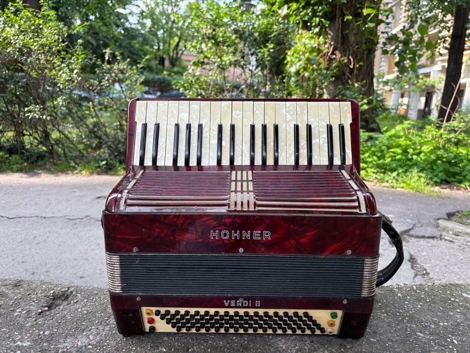 Acordeon Hohner Verdi 2 vergea cu 80 basi