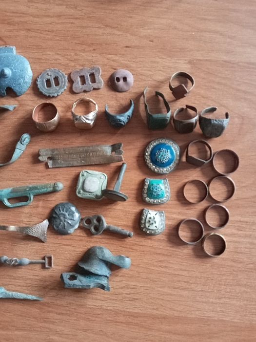 Монеты.житоны пуговицы