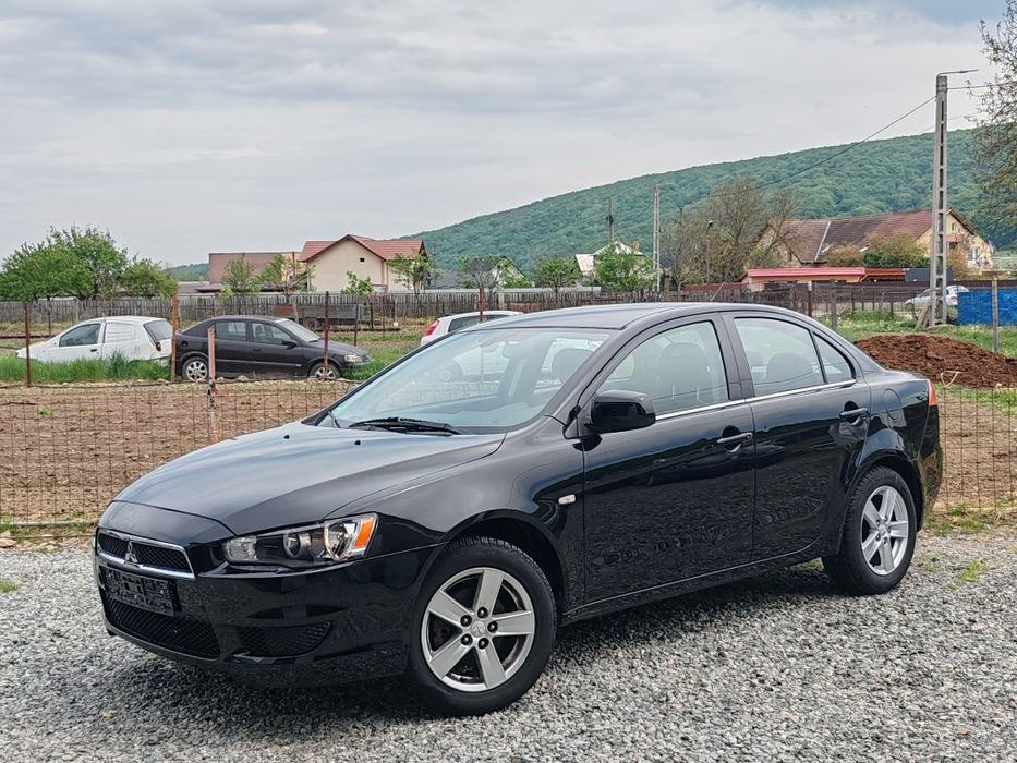 Mitsubishi Lancer 1.5i 109cp 2010