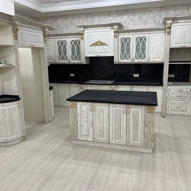 Stoleshnitsiya kuhinniy