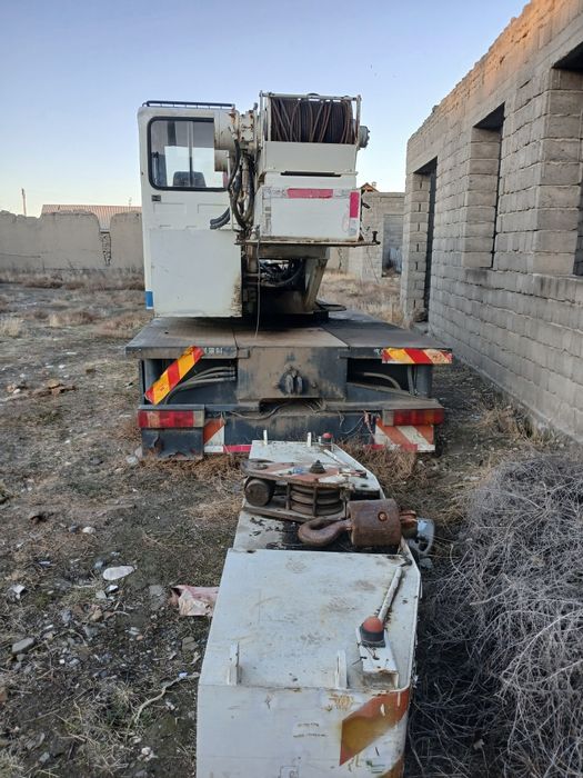 ZOOMLION kran ustanovka sotiladi Xolati ideal