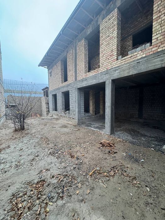 Срочно продаётся 2х-этажный дом