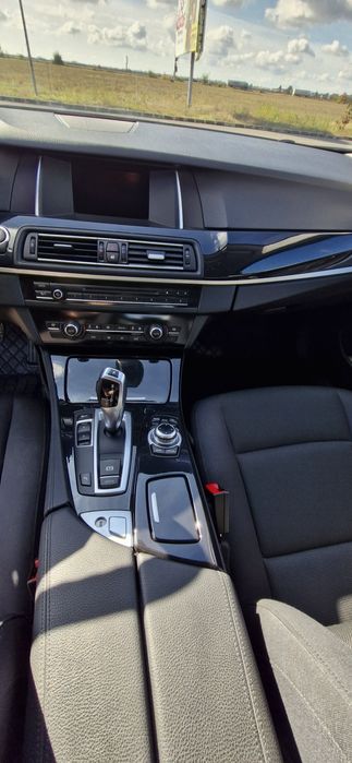 BMW Seria 5 2015 — imagine 5