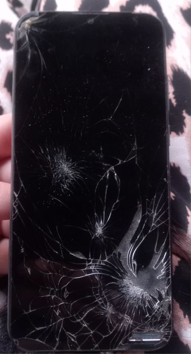 Samsung galaxy a 10 & Motorola E6s plus  pentru piese