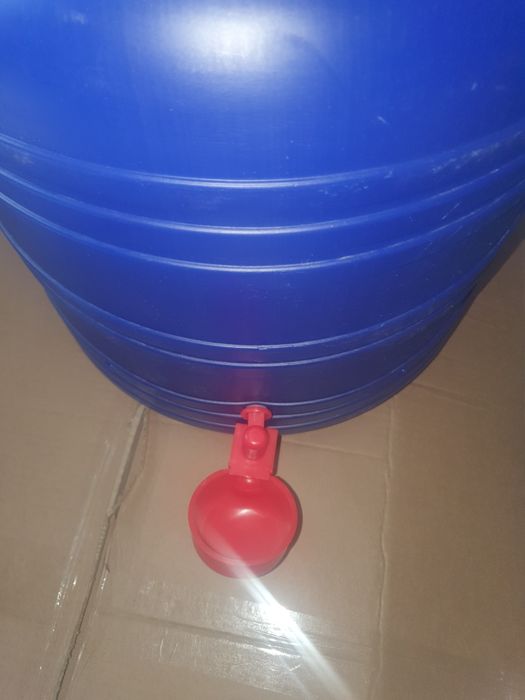 Adapatoare automate pentru pasari pui gaini curci fazani porumbei