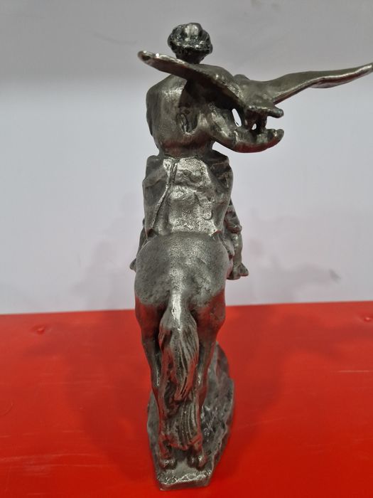 Статуэтка беркутчи