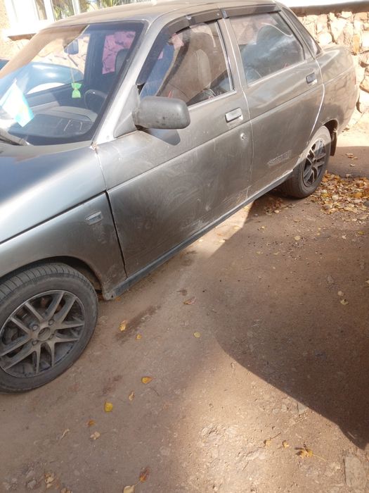 Продам ваз 2110 .