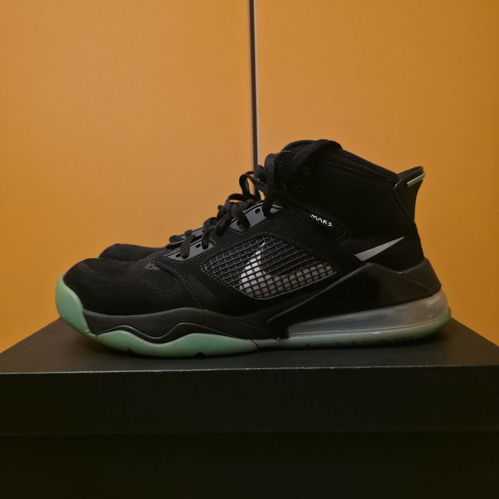 Nike Jordan Mars 720