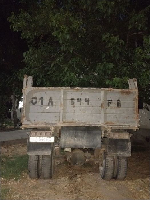 Yurib turgan moshina