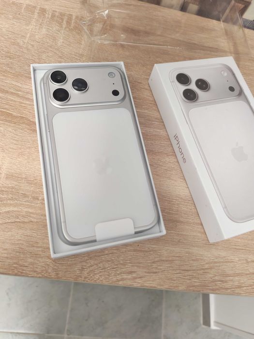 iPhone 17 Pro max sigilat