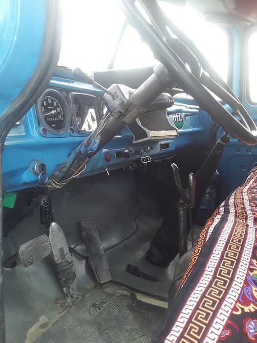 Tayyor ishlab turgan Zil sotiladi.