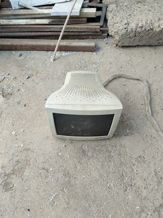 Манитор маленький